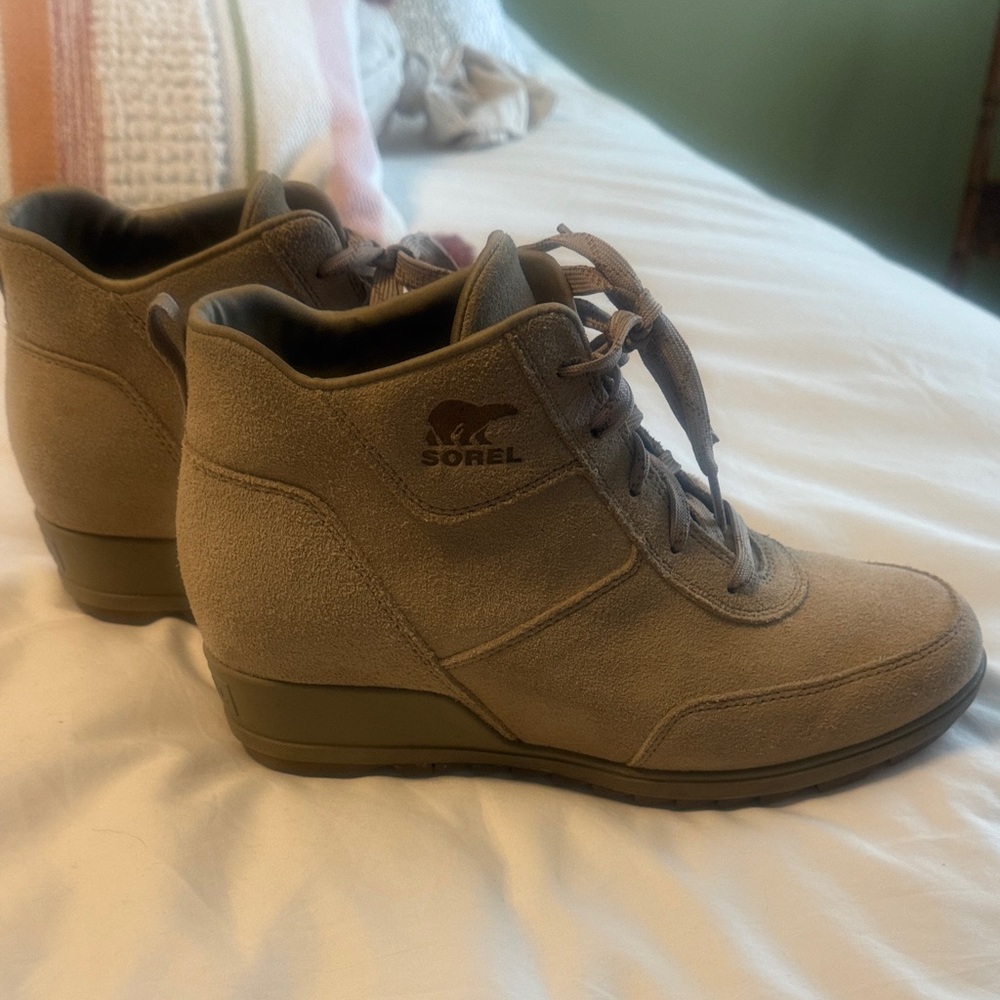 Sorel Women's Brown Lace-Up Wedge Boots (size 10.5)